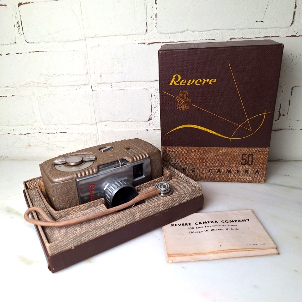 vintage Revere Eight Model Fifty Five movie camera w/ Instruction Manual